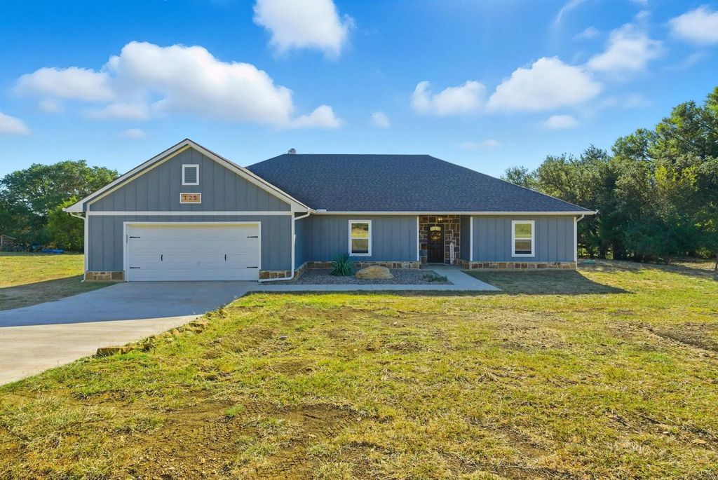 125 Ruidoso Way, Mineral Wells