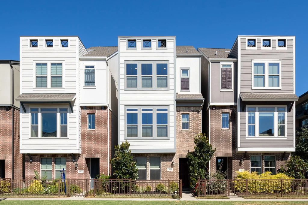1008 Manacor Lane, Dallas