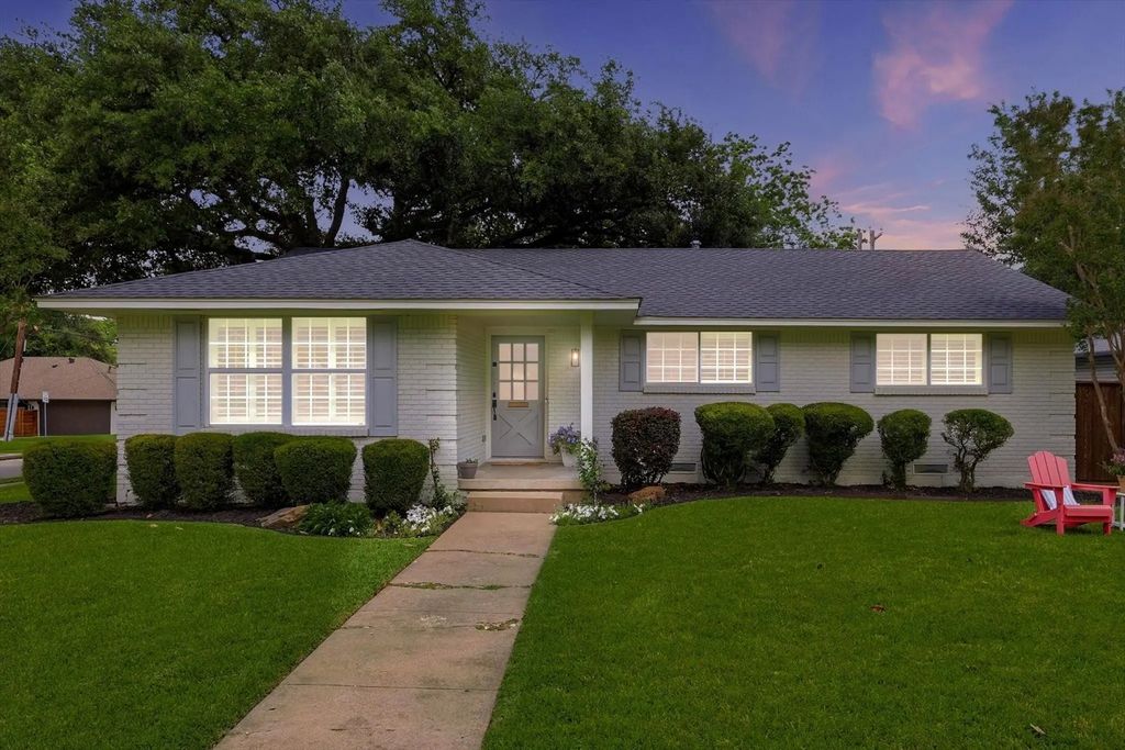 406 Saint Lukes Drive, Richardson
