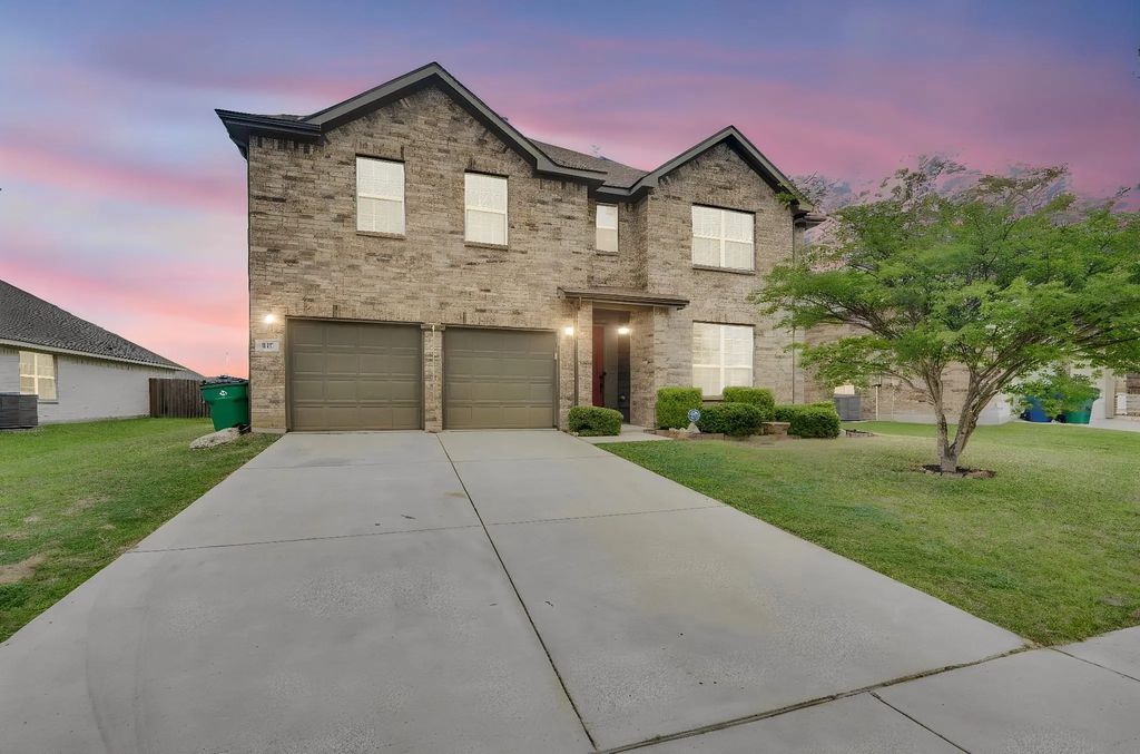 217 Belgian Street, Waxahachie