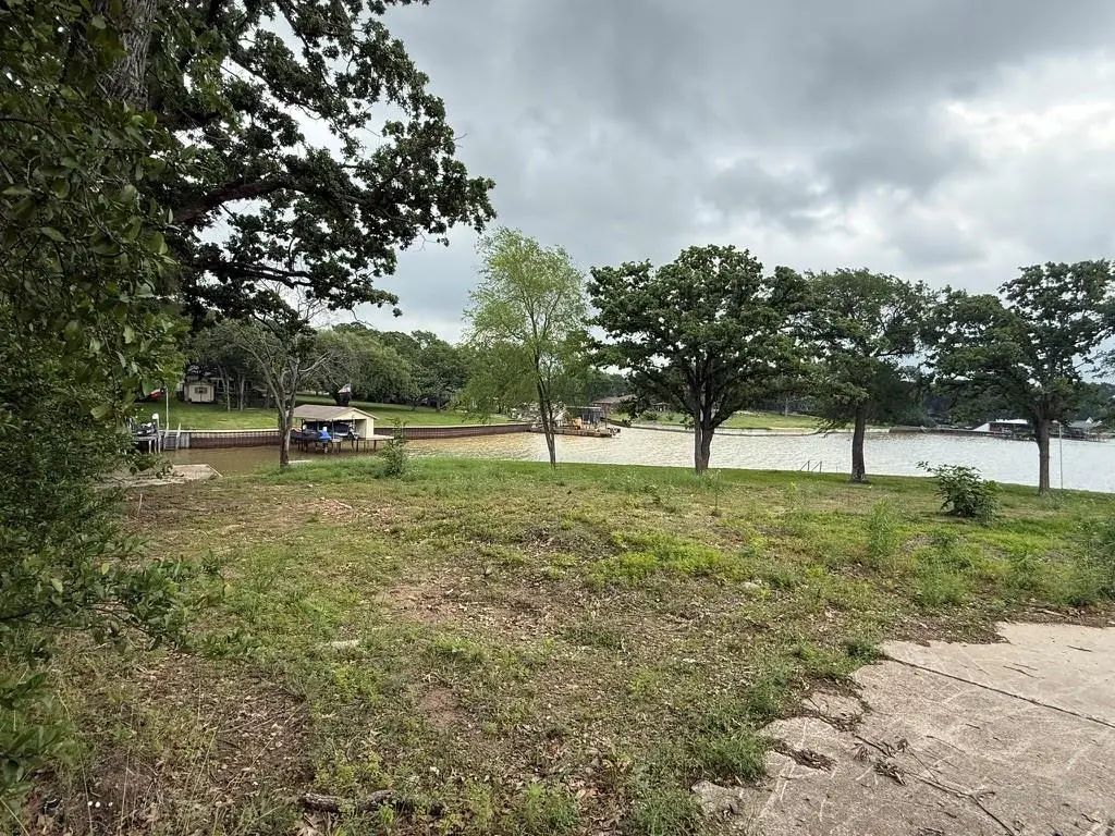 Point O View, Gun Barrel City