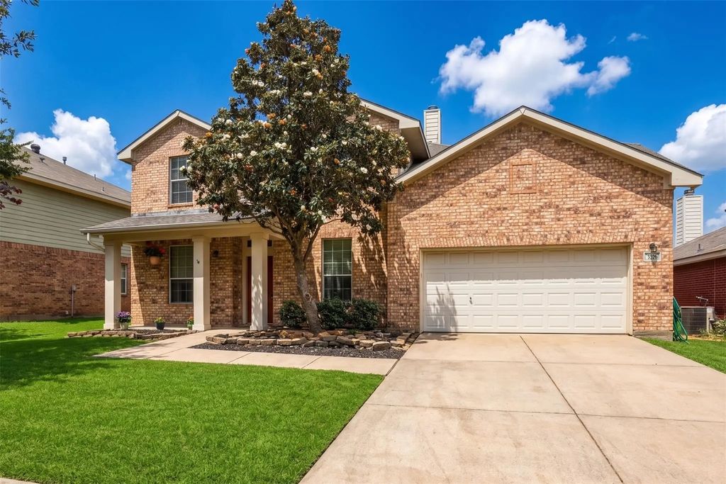 1328 Missouri Street, Celina