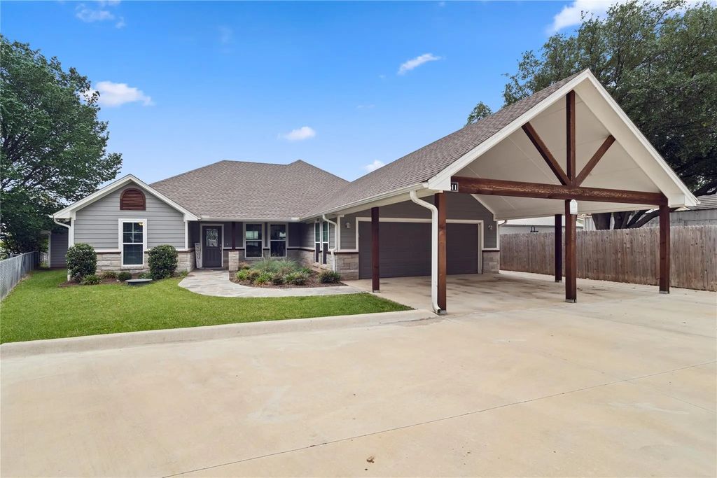 4511 Wildwood Circle, Granbury