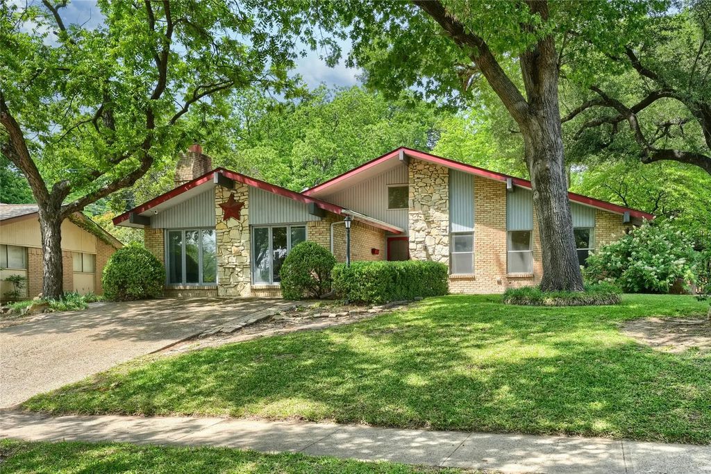 10615 Swallow Lane, Dallas