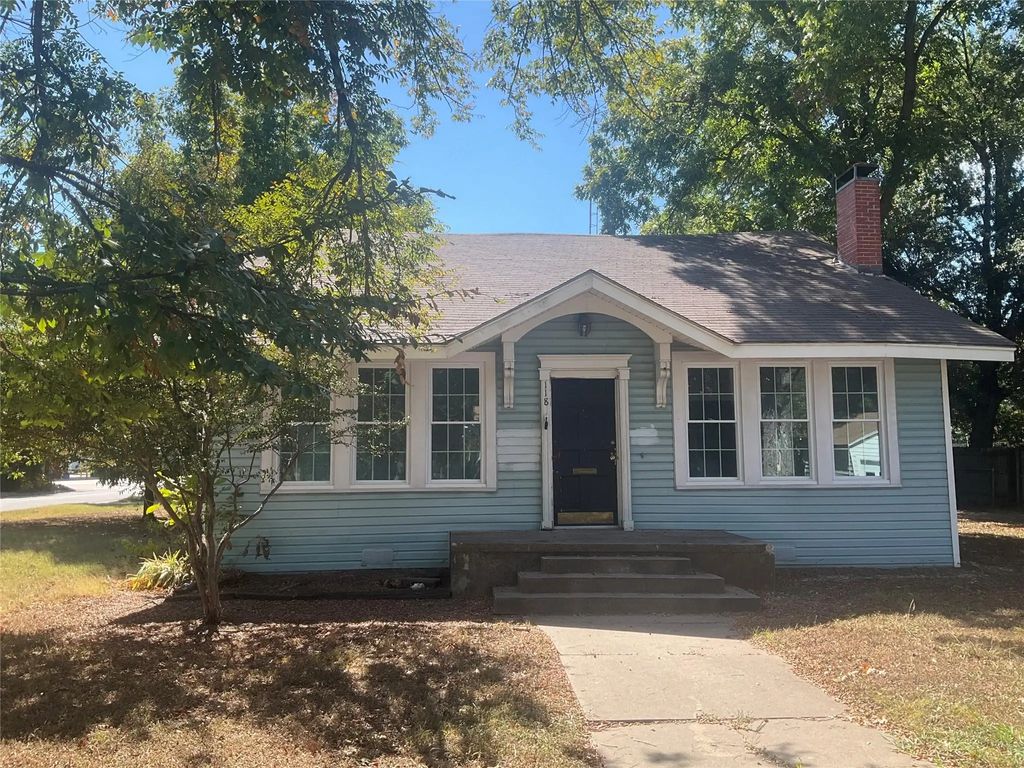 118 S 31st Street, Corsicana