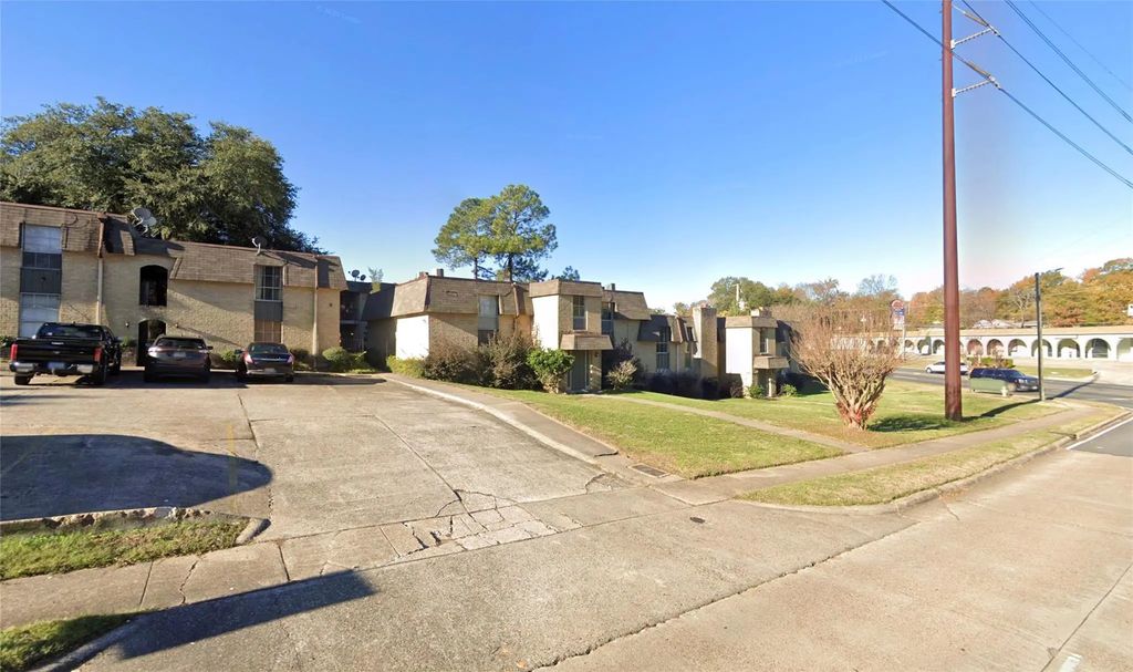 7000 Creswell Road 217, Shreveport