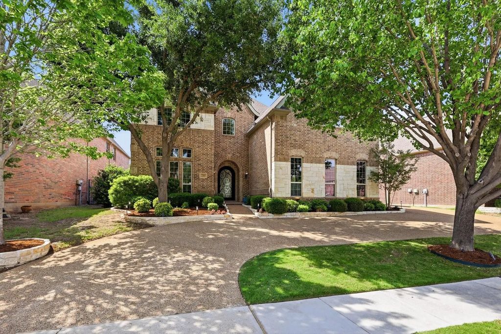 723 Chateaus Drive, Coppell
