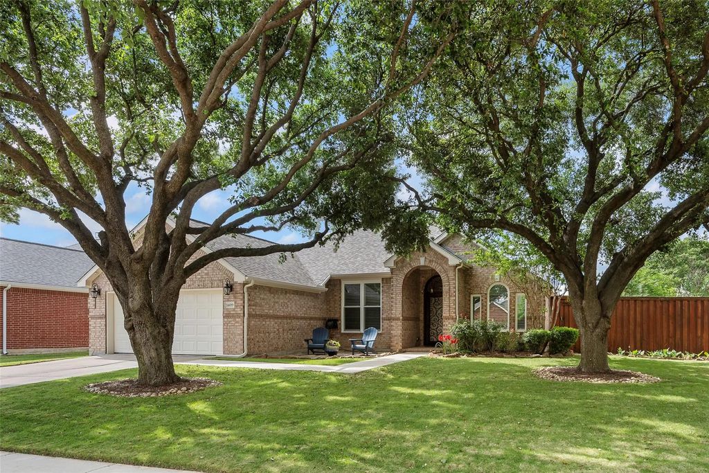 1409 Old Oak Trail, Flower Mound