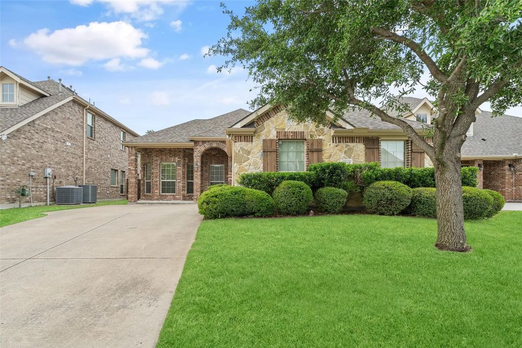 1217 Bowie Court, McKinney