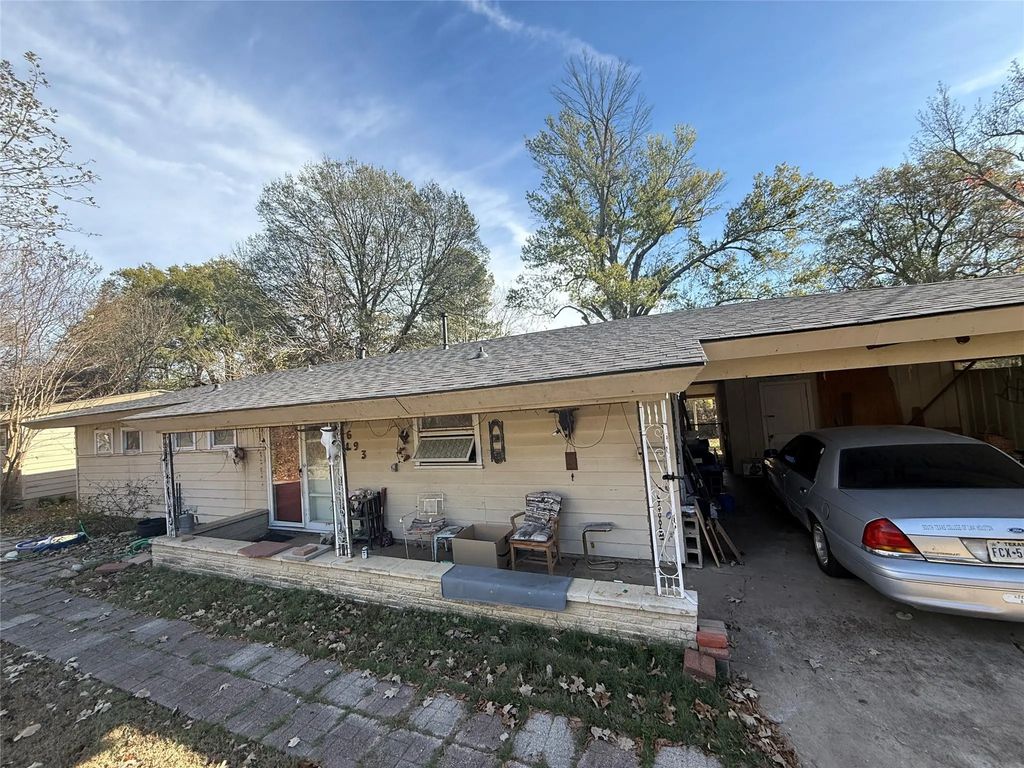 693 Se 25th Street, Paris