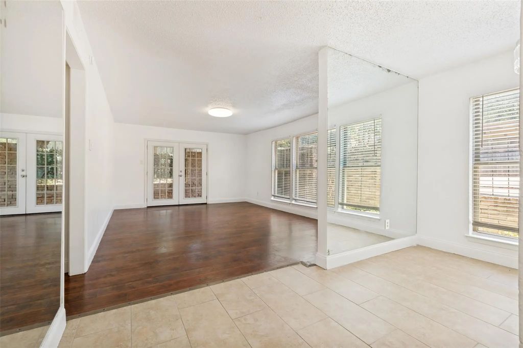 8560 Park Lane 136, Dallas