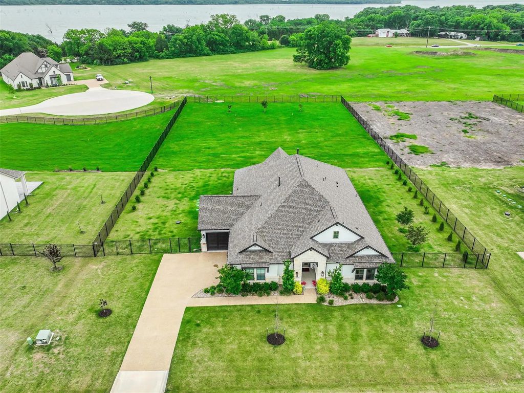 1010 Moon Deck Trail, Lucas