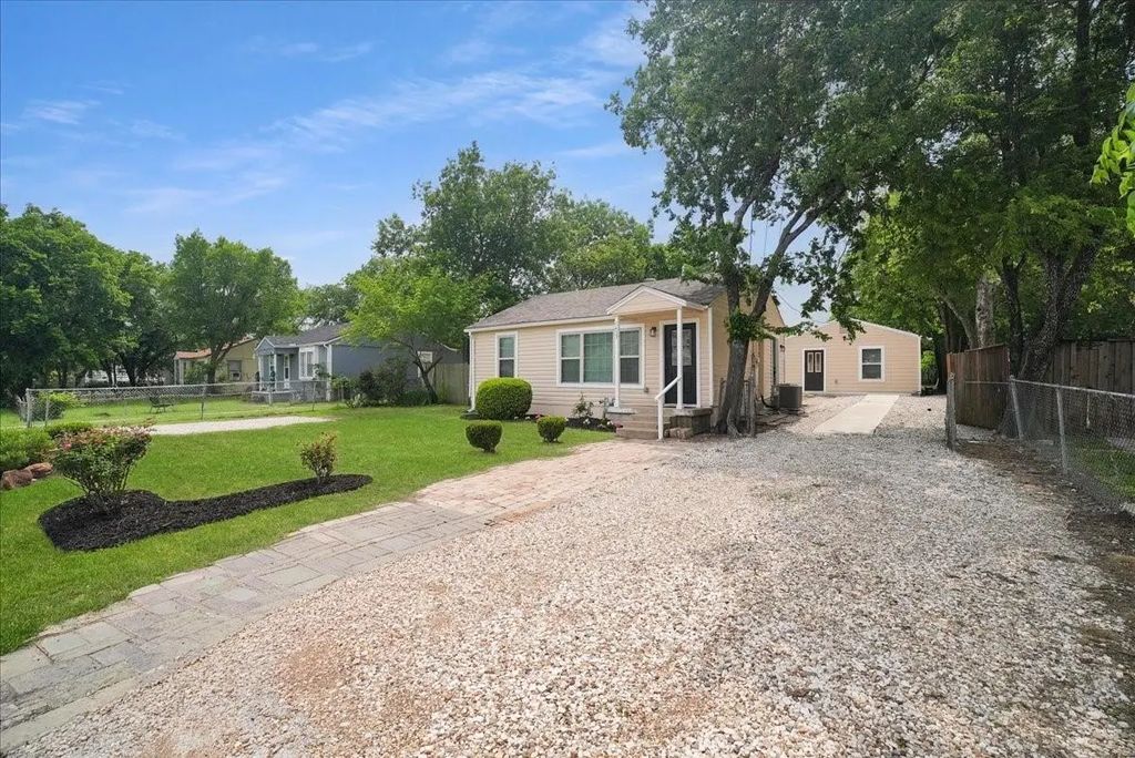 1455 Honor Drive, DeSoto