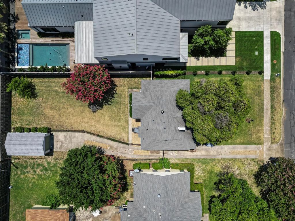 7318 Robin Road, Dallas