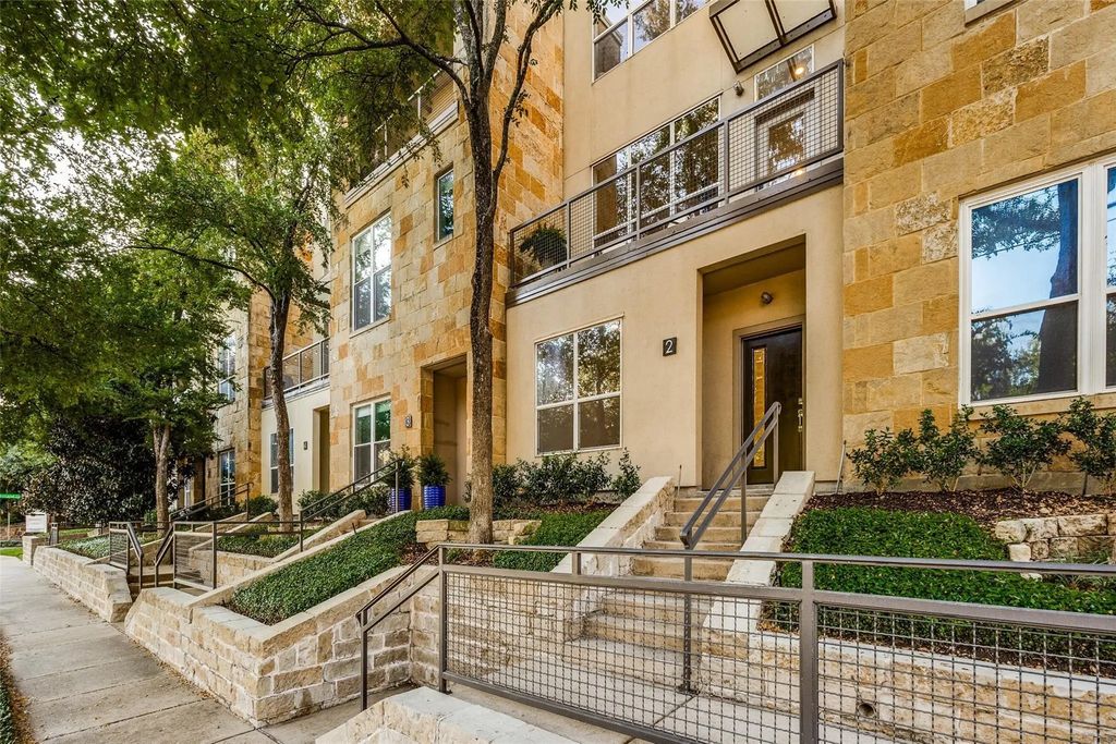3800 Holland Avenue 2, Dallas