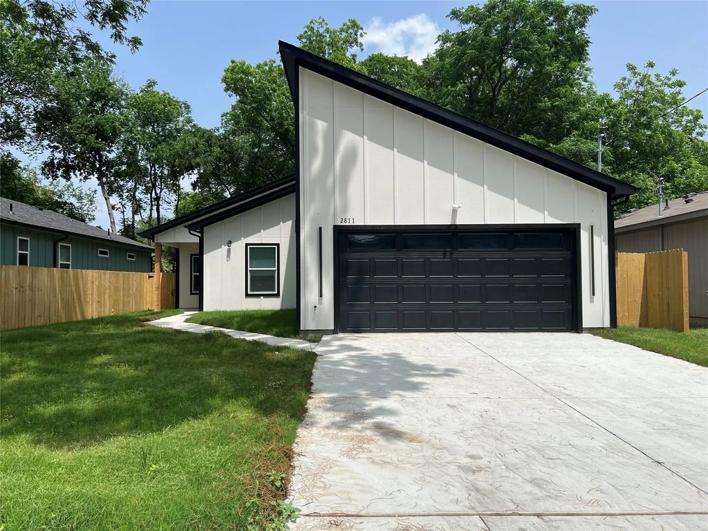2811 Silkwood Street, Dallas