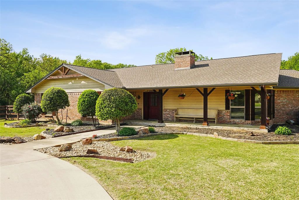 1006 Cochran Road, Argyle