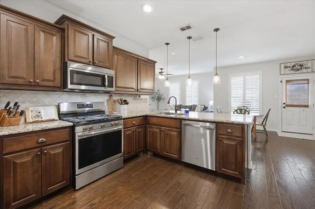 448 Spring Drive, Saginaw