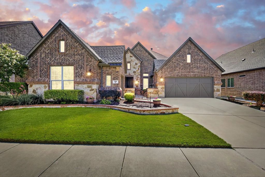 710 Sunflower Avenue, Argyle