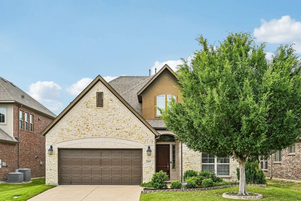 307 Ridgewood Drive, Lewisville