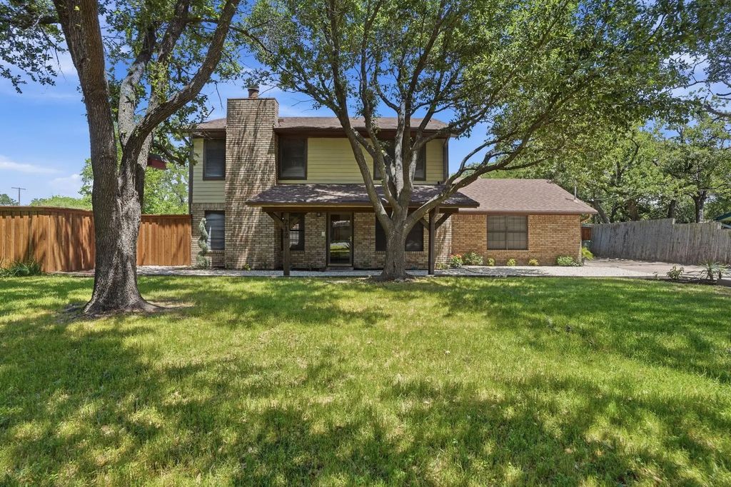 212 Hickory Lane, Hickory Creek