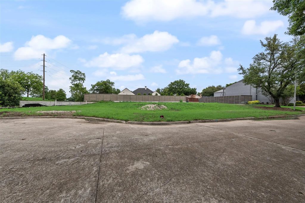5809 Bent Oak Court, Dallas