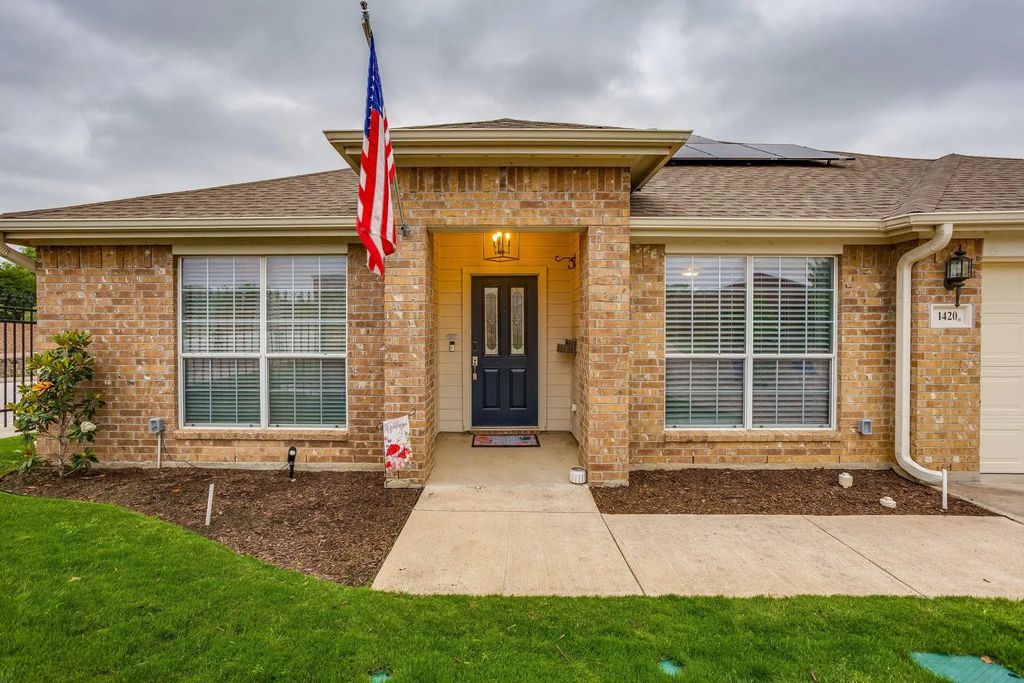1420 Heidi Court, White Settlement