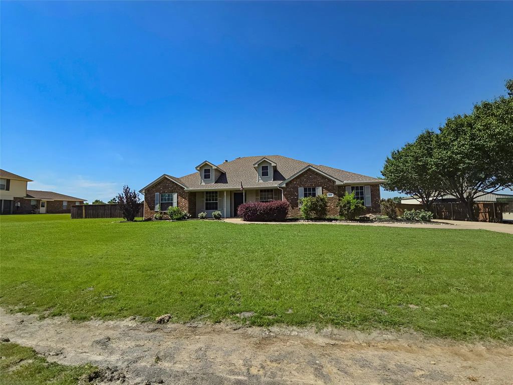 300 Northstar Drive, Royse City