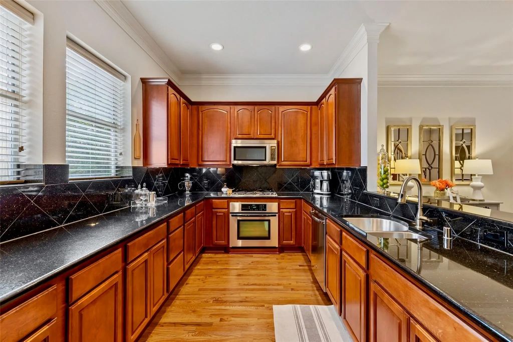 4304 Holland Avenue, Dallas