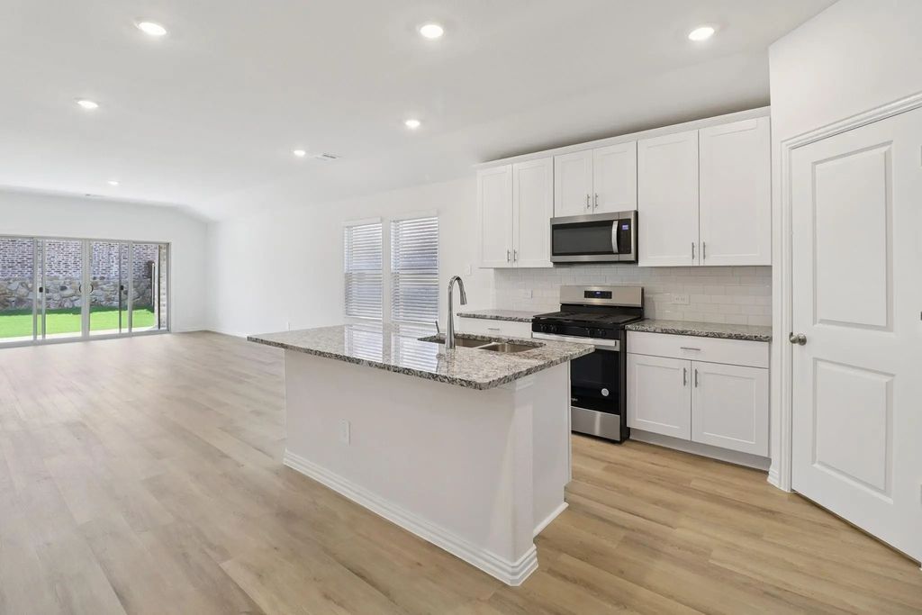 1943 Furlong Drive, Seagoville
