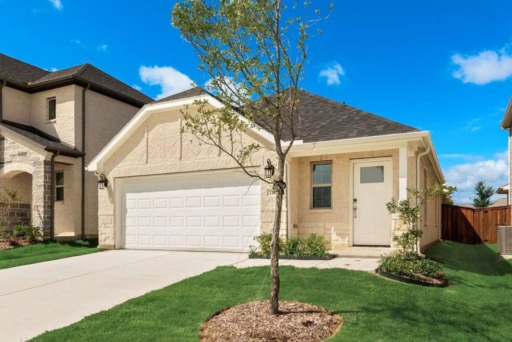 1142 Redcoat Drive, Forney
