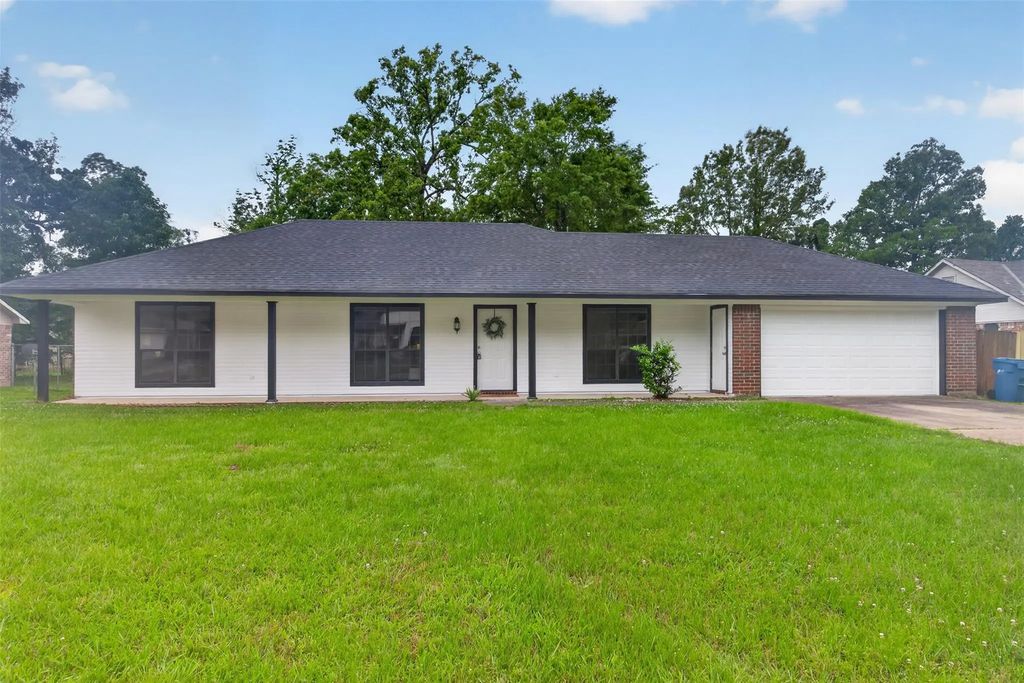 5957 Manitoba Lane, Shreveport