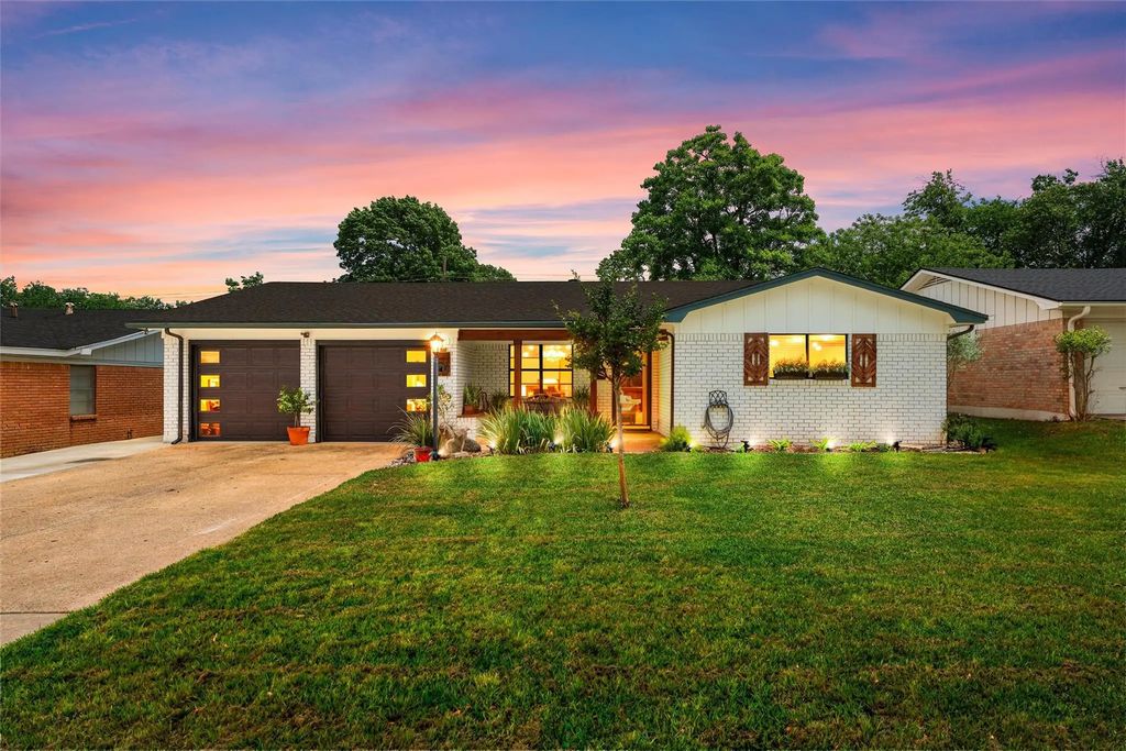 1307 Melrose Drive, Waco