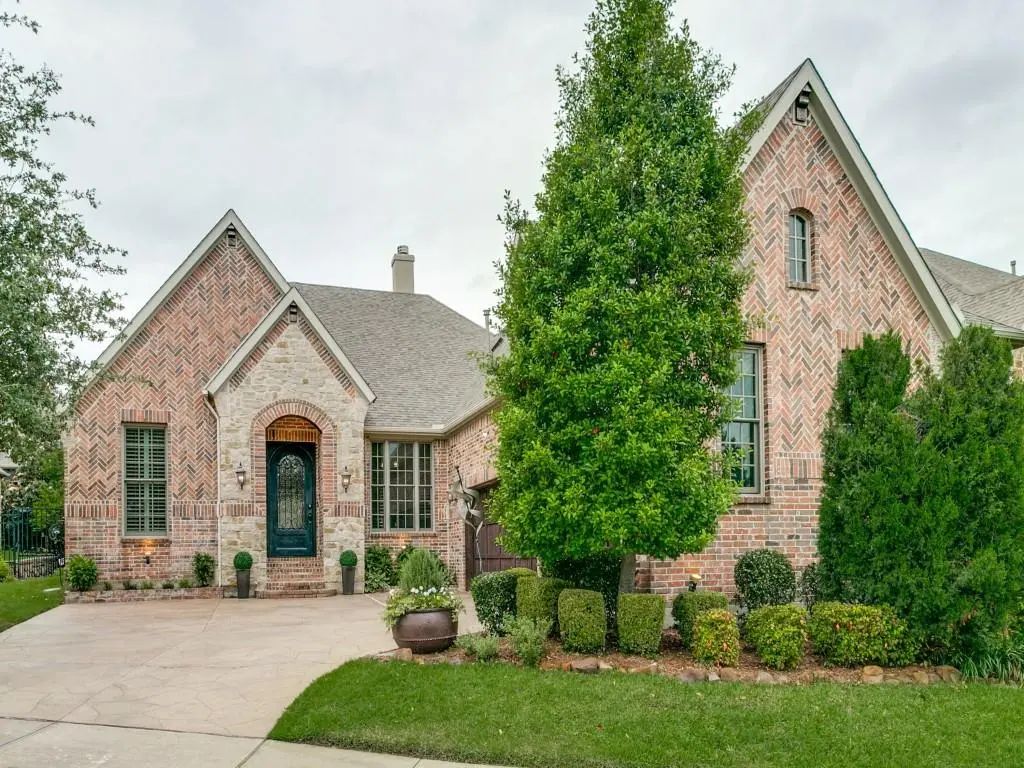 2834 Volterra Way, Keller