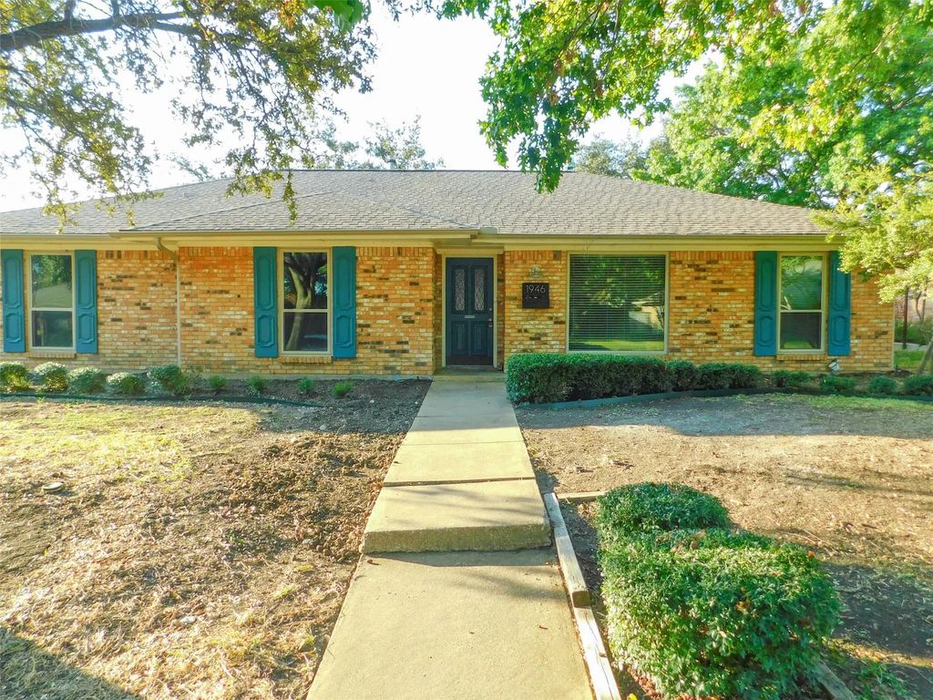 1946 Kensington Drive, Carrollton