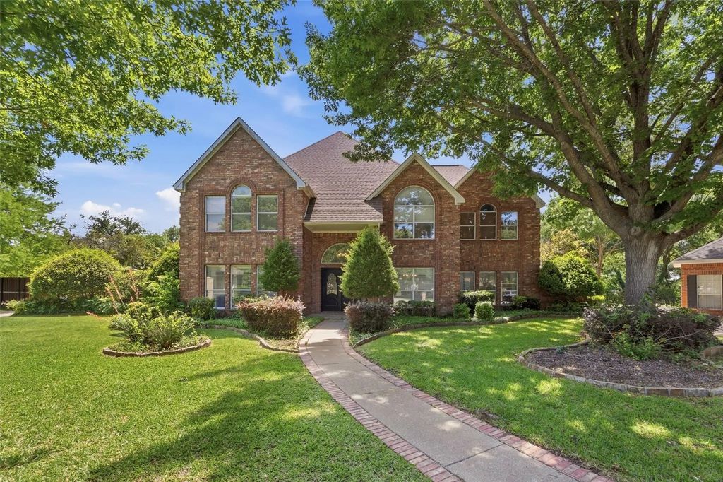 6713 Westbury Court, Benbrook