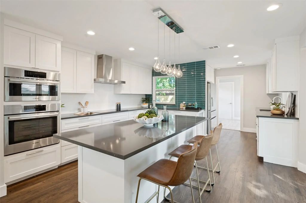 7229 Edgerton Drive, Dallas