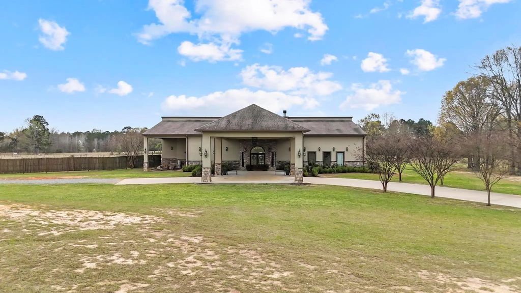 14284 N 322 Highway, Kilgore