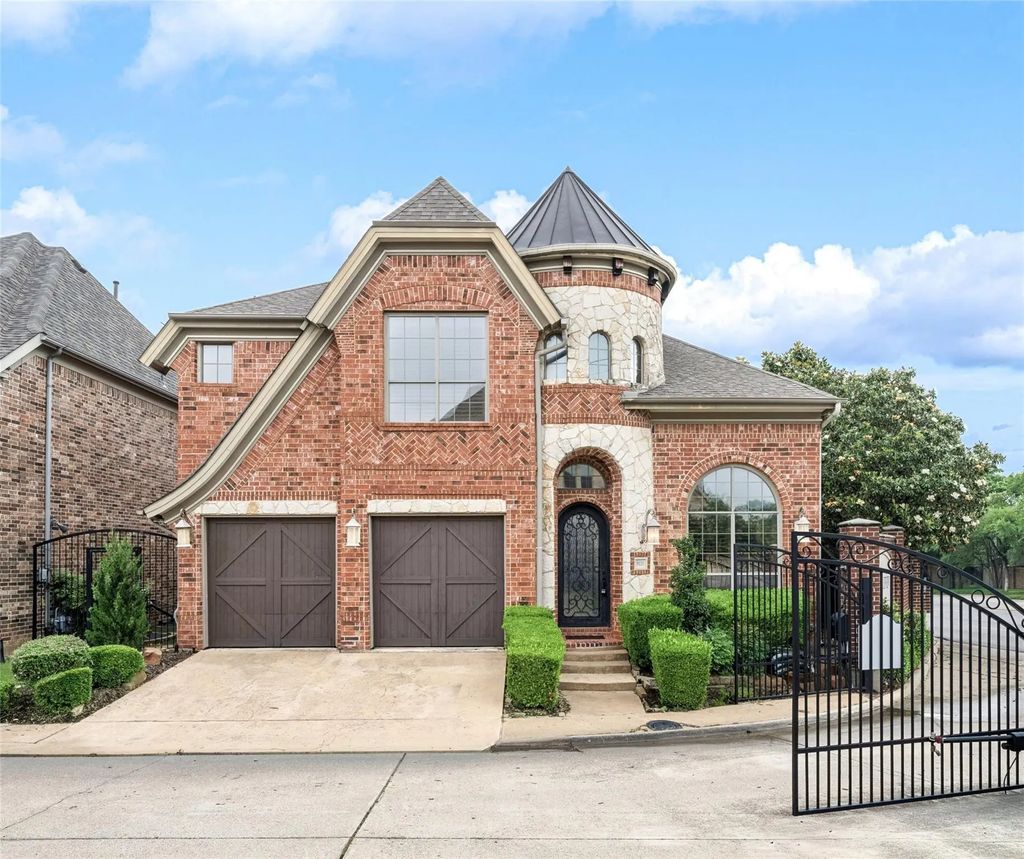 9131 Cochran Bluff Lane, Dallas