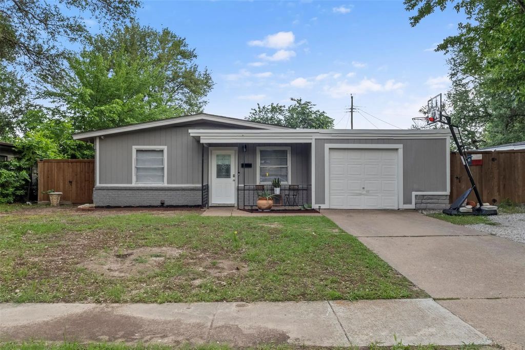 1602 Park Place, Irving