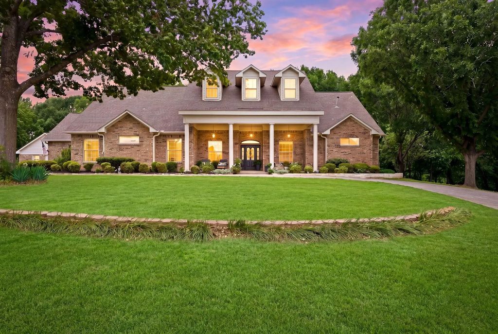640 Hurricane Creek Circle, Anna