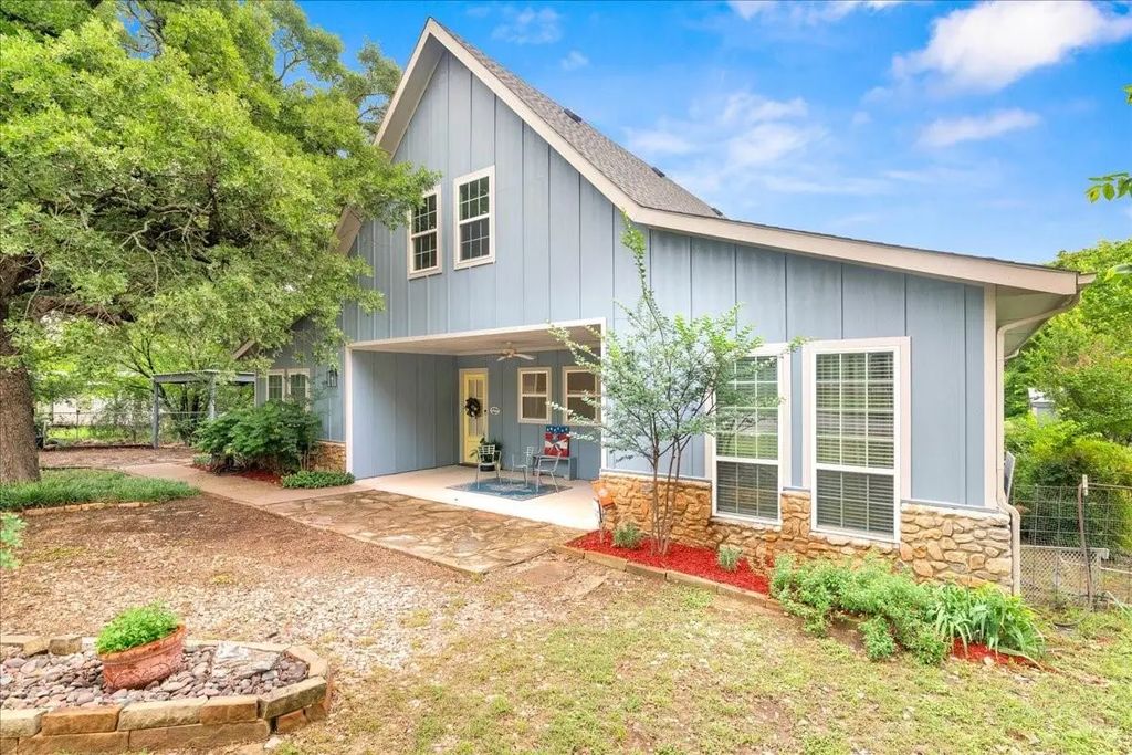 11024 County Road 528, Mansfield