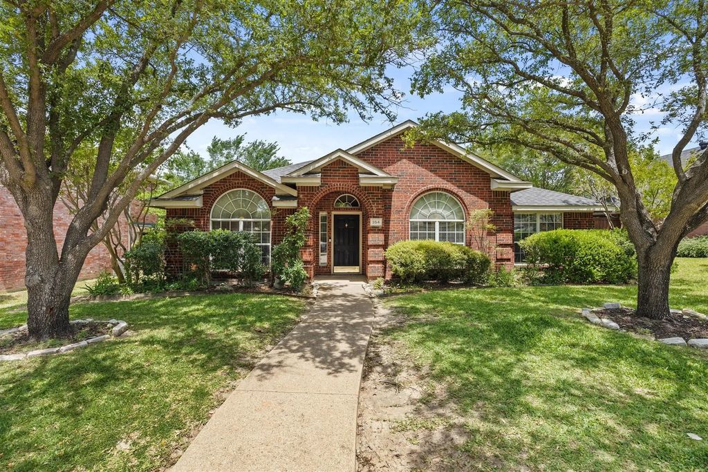 954 Midnight Pass, Rockwall