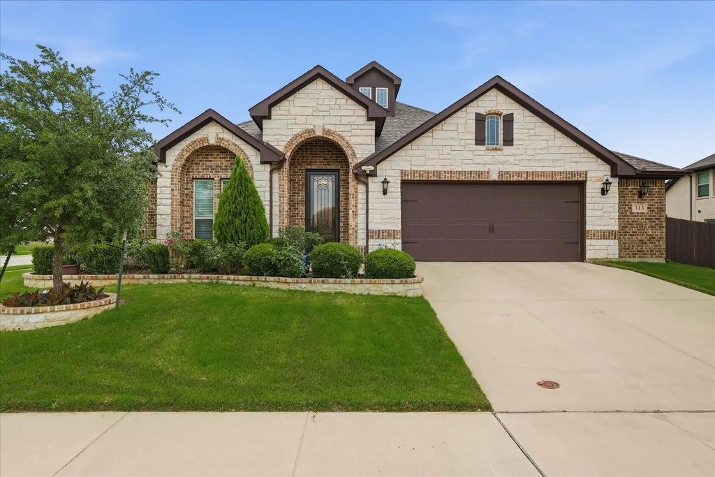 313 Bluebell Drive, Glenn Heights