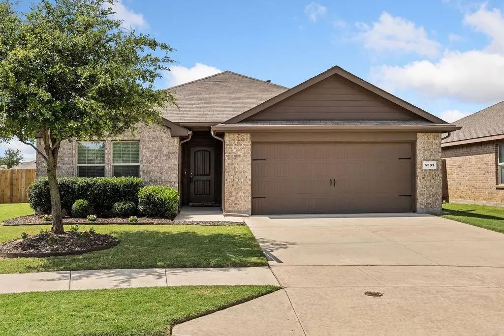 6301 Seagull Lane, Fort Worth