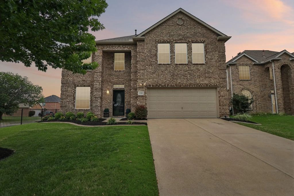 5301 Sonoma Drive, Fort Worth