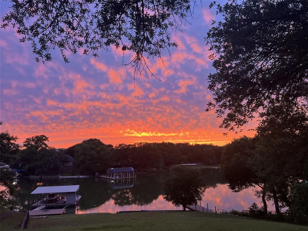 9313 Dosier Cove W, Fort Worth