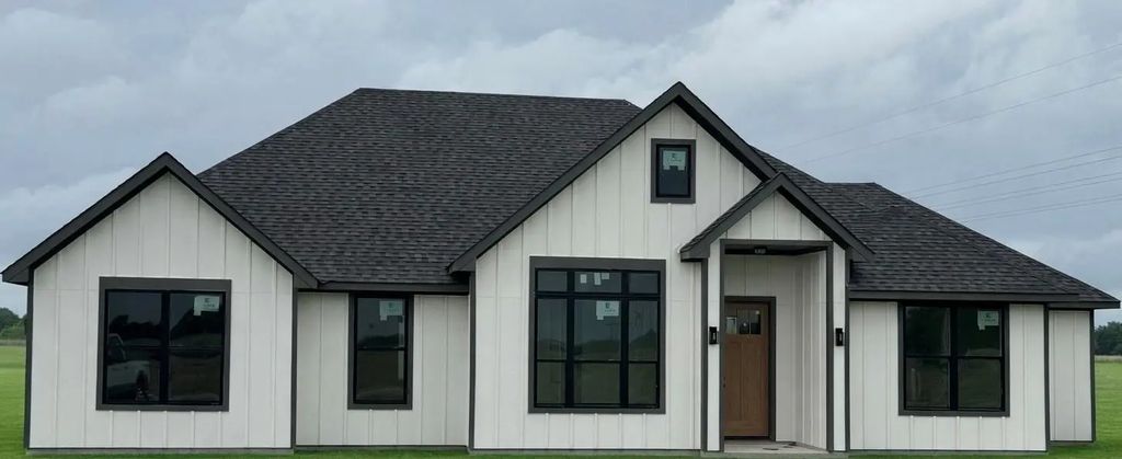 761 Almand Road, Palmer