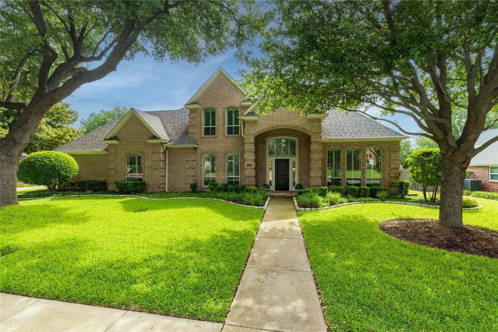 5803 Lansford Lane, Colleyville