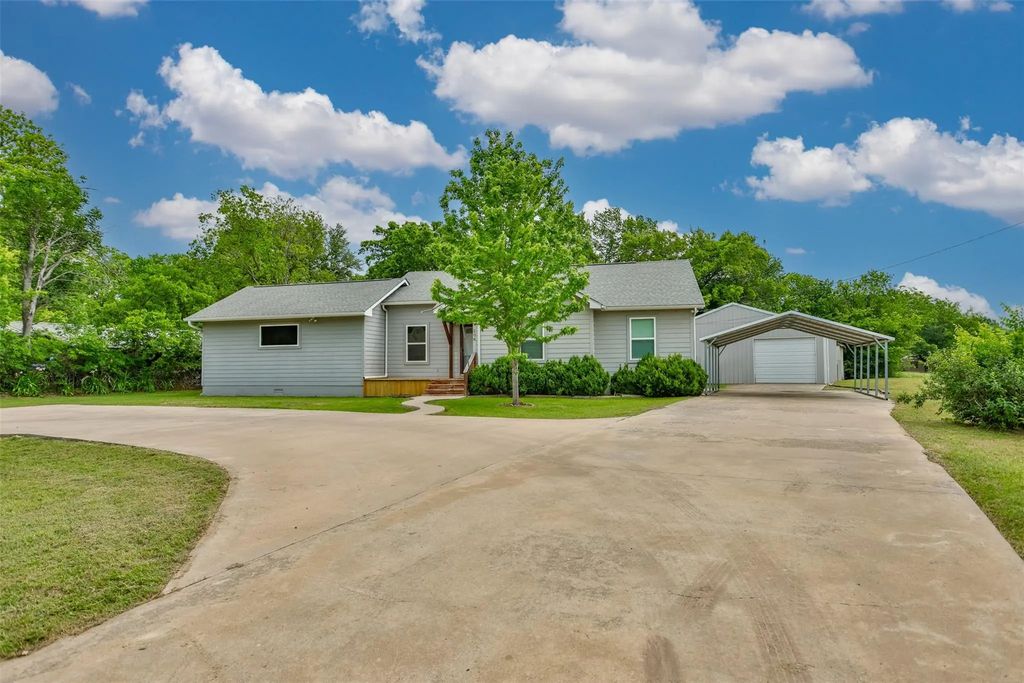 208 S Howeth Street, Gainesville